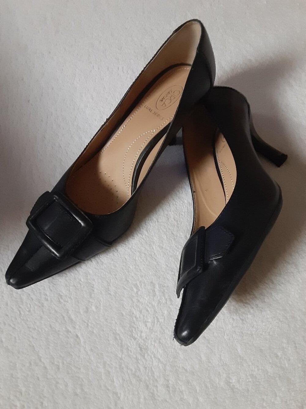 Circa Joan & David Mid Heel